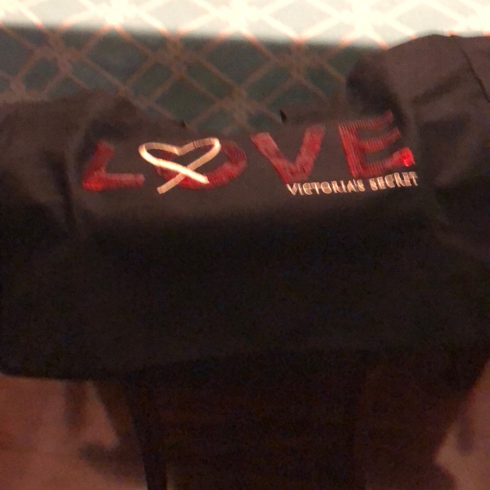 Victoria secret bag brand new with tags!!